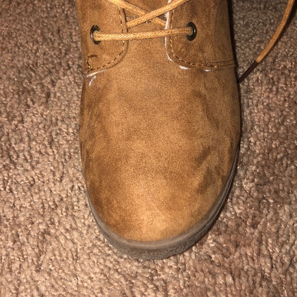 Fall boots - Picture 2 of 3